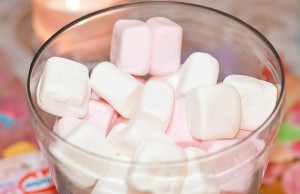 marshmellows-in-a-dish