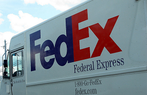 fedex truck shipping the nexus 5x